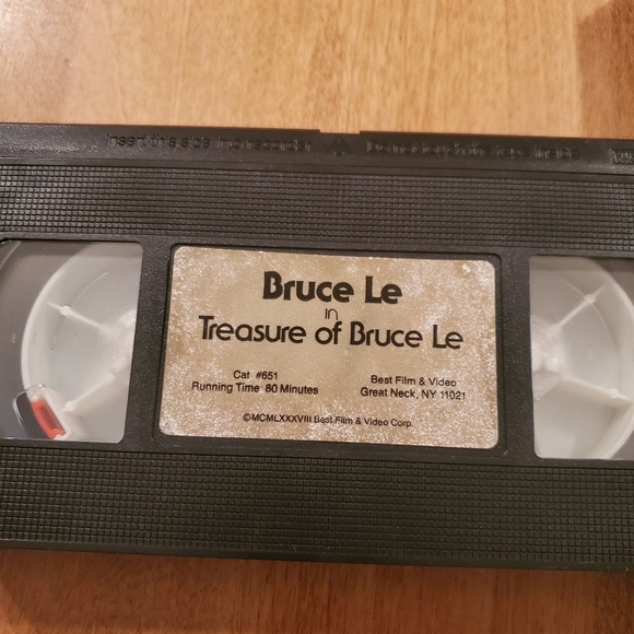 BRUCE LE TREASURE OF BRUCE LEE KUNG FU - VHS TAPE MOVIE - Picture 2 of 3